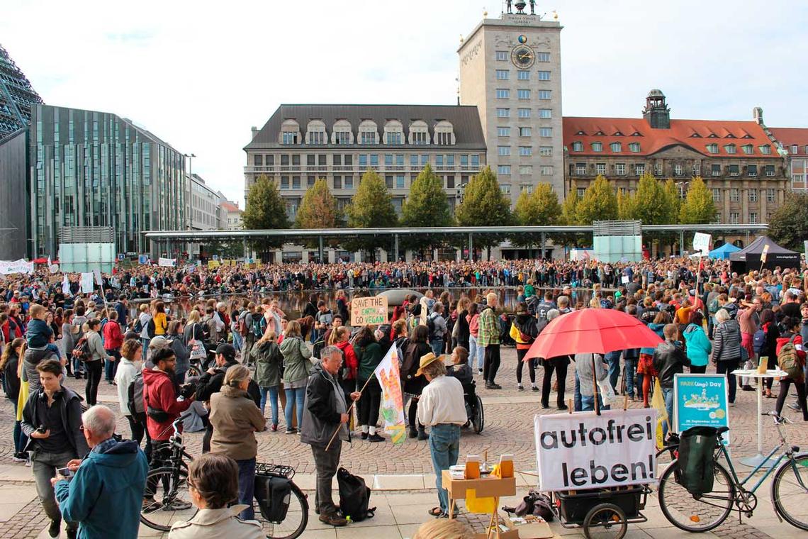 Klimastreik Leipzig #fridaysforfuture. Foto: hybrid-moment / flickr / CC BY-NC 2.0
